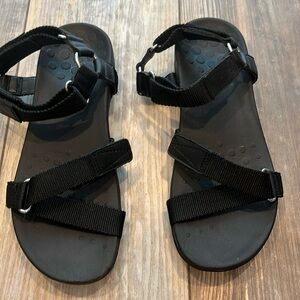 Vionic black strappy sandals with velcro closure